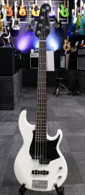 Yamaha - BB Series 5-String Electric Bass Guitar - Vintage White 2